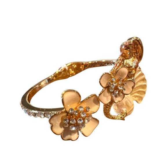 Betsey Johnson Jewelry - Betsey Johnson Shell Yeah Mermaid Shell Hinge Bangle Bracelet